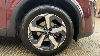 Nissan Qashqai 1.3 DIG-T MHEV N-Connecta XTRON Euro 6 (s/s) 5dr