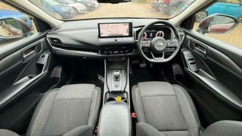 Nissan Qashqai 1.3 DIG-T MHEV N-Connecta XTRON Euro 6 (s/s) 5dr