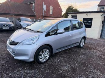 Honda Jazz 1.4 i-VTEC ES CVT Euro 5 5dr