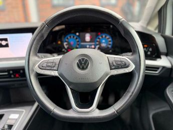 Volkswagen Golf 1.5 eTSI MHEV Life DSG Euro 6 (s/s) 5dr