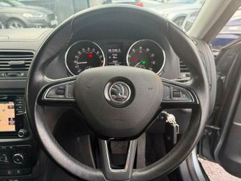 Skoda Yeti 2.0 TDI SE Drive Outdoor DSG 4WD Euro 6 (s/s) 5dr