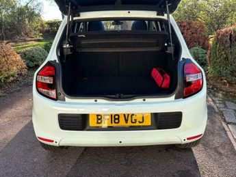 Renault Twingo ICONIC TCE PETROL