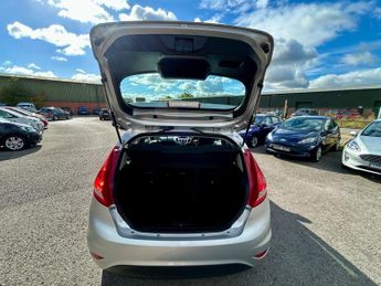 Ford Fiesta ZETEC B/TOOTH+A/C+CLEAN MOT+ISOFIX