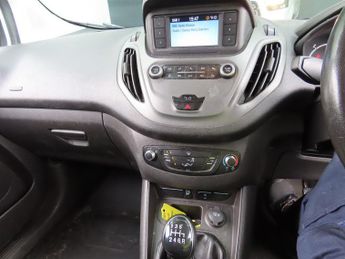 Ford Transit Courier TREND TDCI