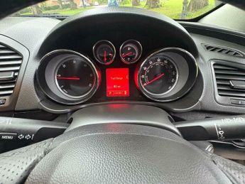 Vauxhall Insignia 2.0 CDTi SRi Sports Tourer Auto Euro 5 5dr