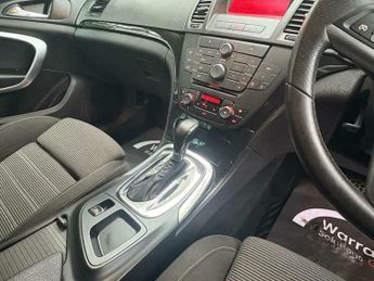 Vauxhall Insignia 2.0 CDTi SRi Sports Tourer Auto Euro 5 5dr