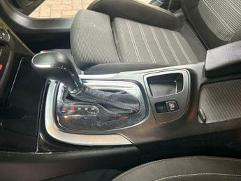 Vauxhall Insignia 2.0 CDTi SRi Sports Tourer Auto Euro 5 5dr