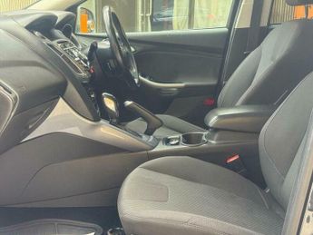 Ford Focus 1.6 Titanium Navigator Powershift Euro 5 5dr