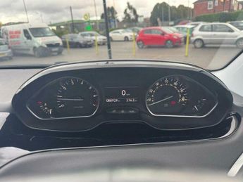 Peugeot 208 1.2 VTi Allure Euro 5 3dr