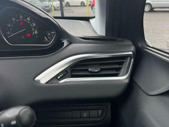 Peugeot 208 1.2 VTi Allure Euro 5 3dr