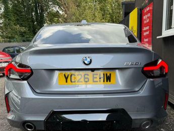 BMW 2 SERIES 2.0 220i M Sport Auto Euro 6 (s/s) 2dr