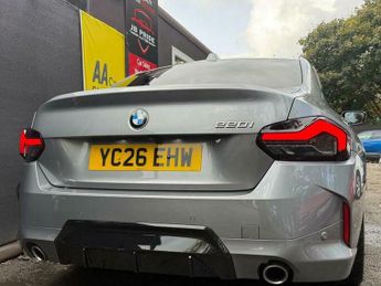 BMW 2 SERIES 2.0 220i M Sport Auto Euro 6 (s/s) 2dr