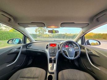Vauxhall Astra 1.6 16V Exclusiv Sports Tourer Auto Euro 5 5dr