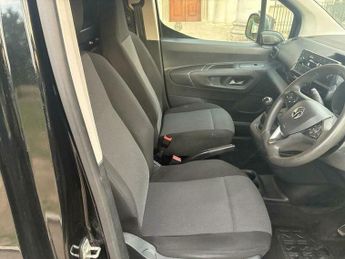 Vauxhall Combo 1.5 Turbo D 2300 Dynamic L1 H1 Euro 6 4dr