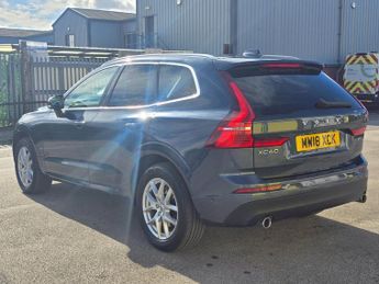Volvo XC60 T5 MOMENTUM AWD
