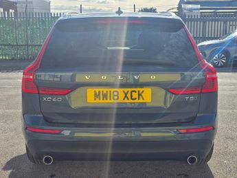 Volvo XC60 T5 MOMENTUM AWD