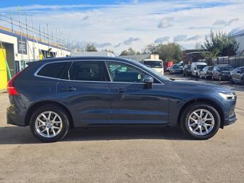 Volvo XC60 T5 MOMENTUM AWD