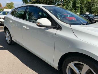 Volvo V40 1.6 D2 ES Euro 5 (s/s) 5dr