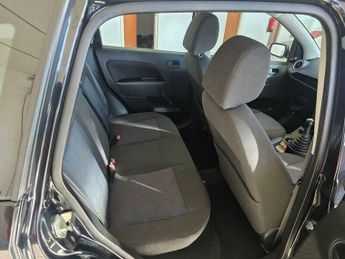 Ford Fiesta 1.4 TD Style 5dr
