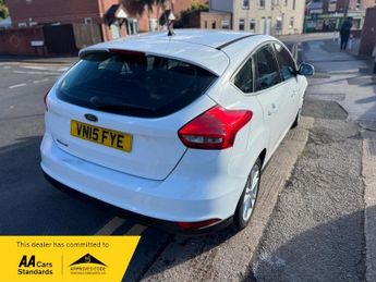 Ford Focus 1.6 Zetec Powershift Euro 6 5dr
