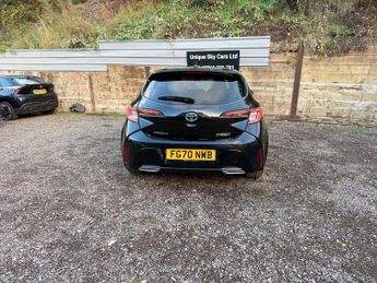 Toyota Corolla 2.0 VVT-h Design Hatchback 5dr Petrol Hybrid CVT Euro 6 (s/s) (1