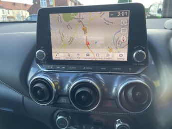 Nissan Juke 1.6 N-Connecta SUV 5dr Petrol Hybrid Auto Euro 6 (143 ps)