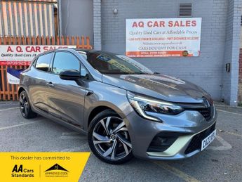 Renault Clio E-TECH ENGINEERED