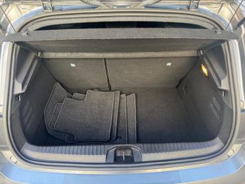 Renault Clio E-TECH ENGINEERED