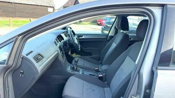 Volkswagen Golf 1.6 TDI BlueMotion Tech S Euro 5 (s/s) 5dr
