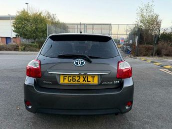 Toyota Auris 1.8 VVT-h T4 CVT Euro 5 (s/s) 5dr