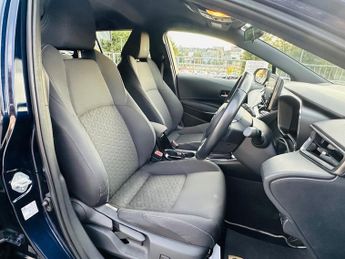 Toyota Corolla ICON TECH