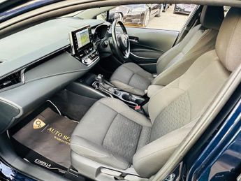 Toyota Corolla ICON TECH
