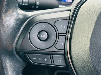 Toyota Corolla ICON TECH