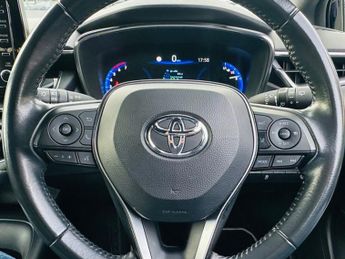 Toyota Corolla ICON TECH
