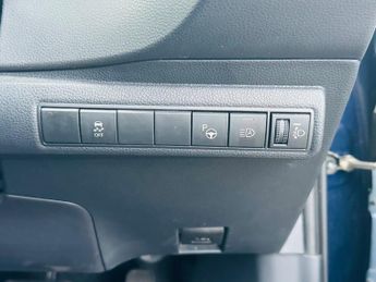 Toyota Corolla ICON TECH