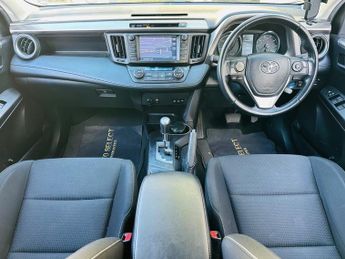 Toyota RAV4 VVT-I BUSINESS EDITION PLUS TSS
