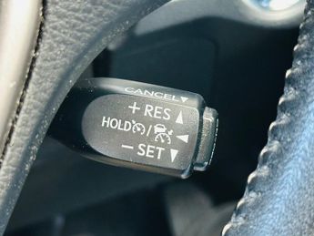 Toyota RAV4 VVT-I BUSINESS EDITION PLUS TSS