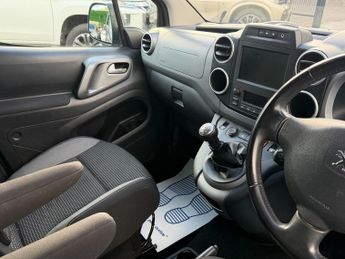 Peugeot Partner Tepee 1.2 PureTech Outdoor MPV 5dr Petrol Manual Euro 6 (s/s) (110 ps)