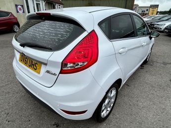 Ford Fiesta ZETEC REAR P/SENS+A/C+B/TOOTH+ISOFIX