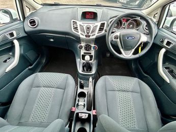 Ford Fiesta ZETEC REAR P/SENS+A/C+B/TOOTH+ISOFIX