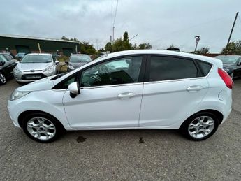 Ford Fiesta ZETEC REAR P/SENS+A/C+B/TOOTH+ISOFIX