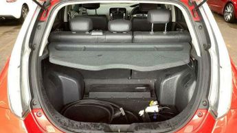 Nissan Leaf 30kWh Tekna Auto 5dr
