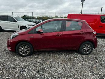 Toyota Yaris 1.5 VVT-h Icon Tech E-CVT Euro 6 (s/s) 5dr