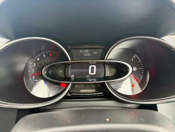 Renault Clio 0.9 TCe Iconic Euro 6 (s/s) 5dr