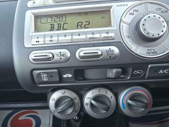 Honda Jazz 1.4 i-DSI SE CVT-7 5dr