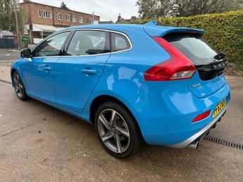 Volvo V40 2.0 D3 R-Design Nav Geartronic Euro 5 (s/s) 5dr