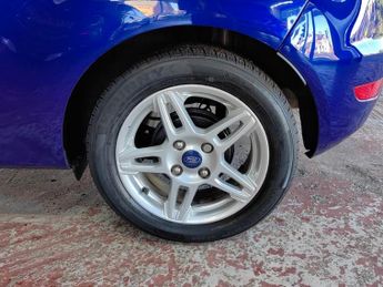 Ford Fiesta 1.0T EcoBoost Zetec Hatchback 3dr Petrol Manual Euro 5 (s/s) (10