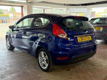 Ford Fiesta 1.0T EcoBoost Zetec Hatchback 3dr Petrol Manual Euro 5 (s/s) (10