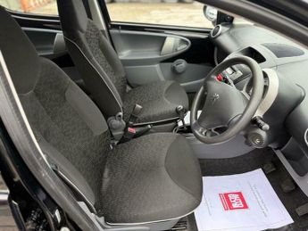 Peugeot 107 1.0 12V Urban Euro 5 5dr
