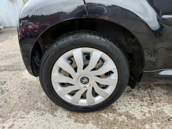 Peugeot 107 1.0 12V Urban Euro 5 5dr